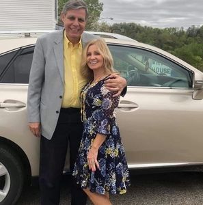 Meet your Posher, Willie-dora